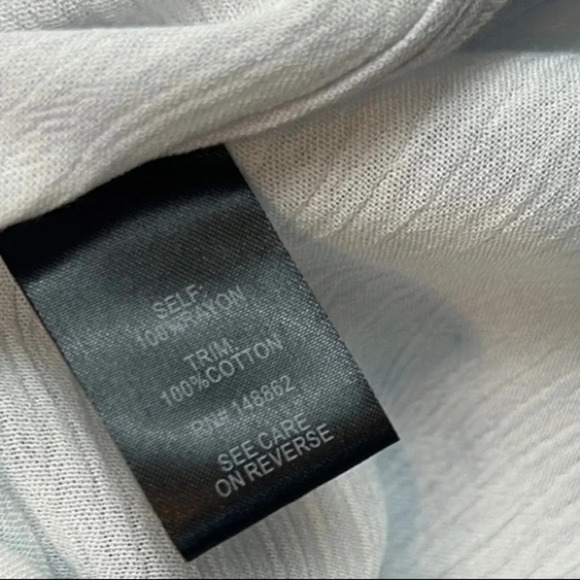 Torrid Ivory Wash Crinkle Gauze Halter Tank Top Size 2 NWT - Picture 7 of 8